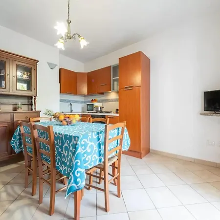 Holiday Home In San Teodoro Near La Cinta Beach Ferienhaus *
