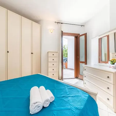 Holiday Home In San Teodoro Near La Cinta Beach