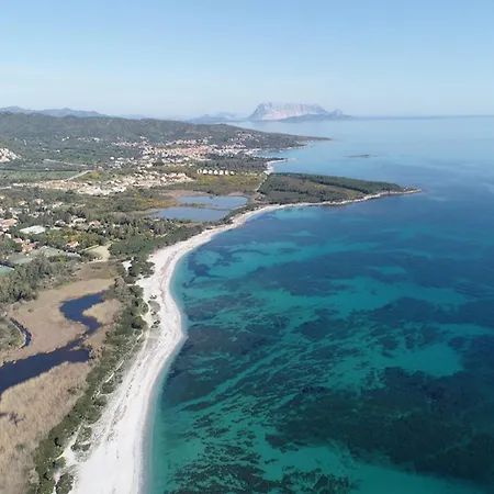 Holiday Home In San Teodoro Near La Cinta Beach Ferienhaus Tanaunella